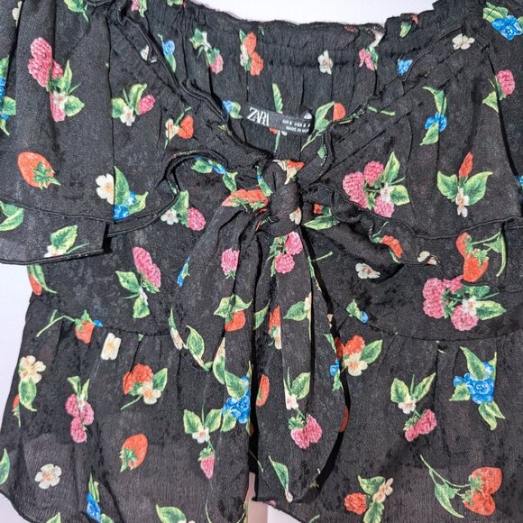 Zara | Black Floral & Berry Print Ruffle Crop Top | Size Small - Picture 9 of 15